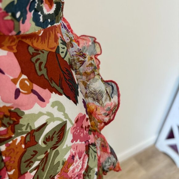 SUNDANCE Havana 100% Silk Floral Ruffled Dress V Neck Sleeveless Size 4 - Picture 9 of 16